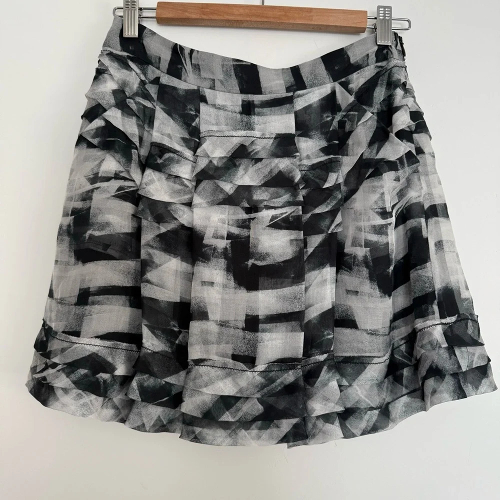 Theory Silk Theory Anthracite skirt size: 0 New With Tags
